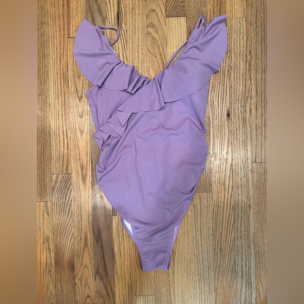 Summer Mae Purple Ruffled Maternity One-Piece Swimsuit size M